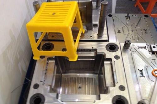 注塑模具加工中模具原理及組成要點有那些呢？