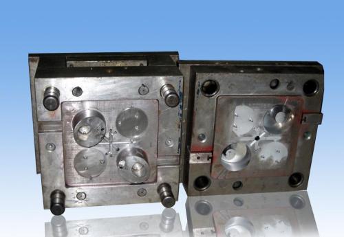 如何預防模具拉不開模？ 深圳塑膠模具開模